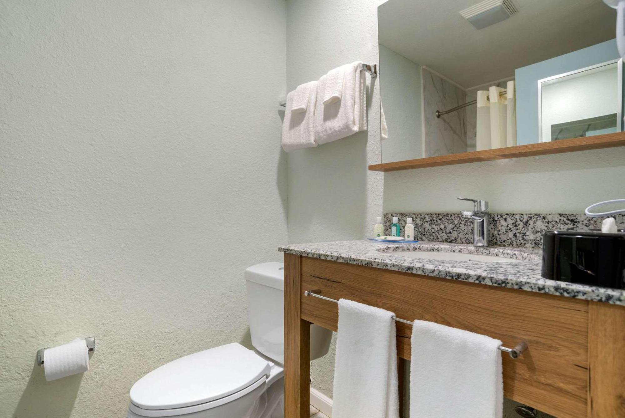 Quality Inn Fort Walton Beach - Destin West Экстерьер фото